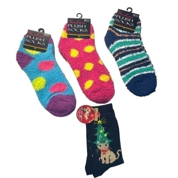 Fuzzy Socks Bundle of 4 Pairs Cat and Multicolored New - Picture 9 of 9